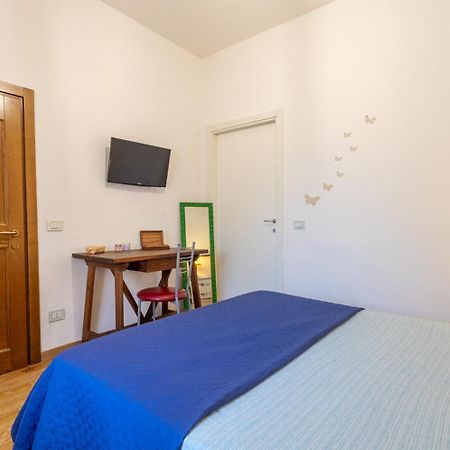 Maxi Paradiso - Guest House A Due Passi Dal Lago Trasimeno Torricella  Bagian luar foto