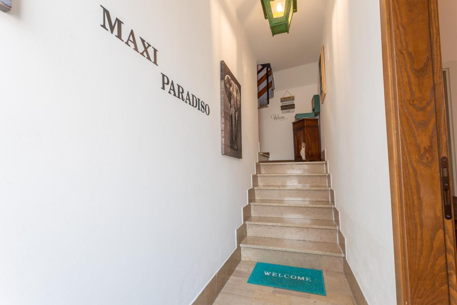 Maxi Paradiso - Guest House A Due Passi Dal Lago Trasimeno Torricella  Bagian luar foto